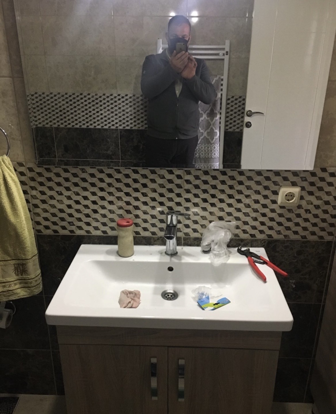 Lavabo bataryasında kartuş değişimi uygulaması